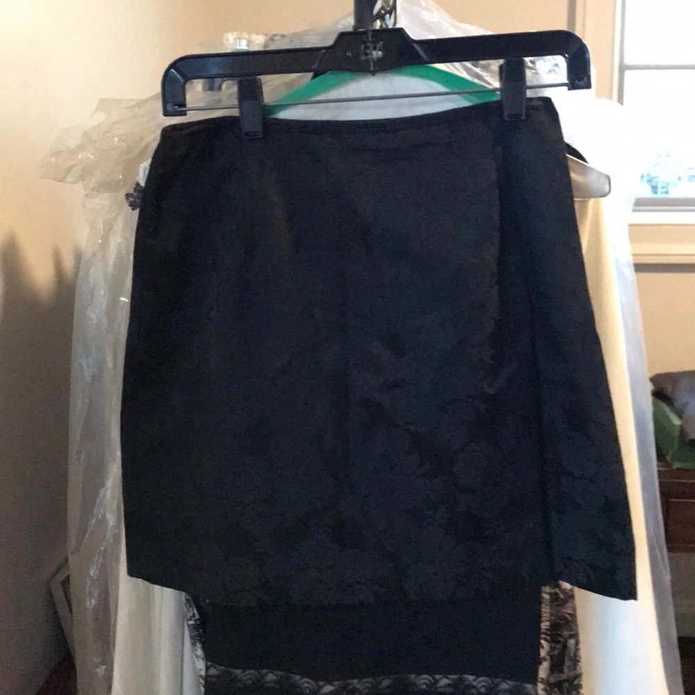 The Limited black brocade skirt